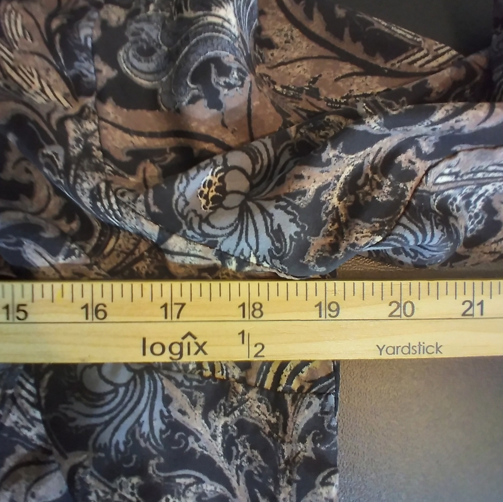 New York & Co Elegant Paisley Women's Top Ruffled Size S. Office Workwear Trip - Picture 10 of 11